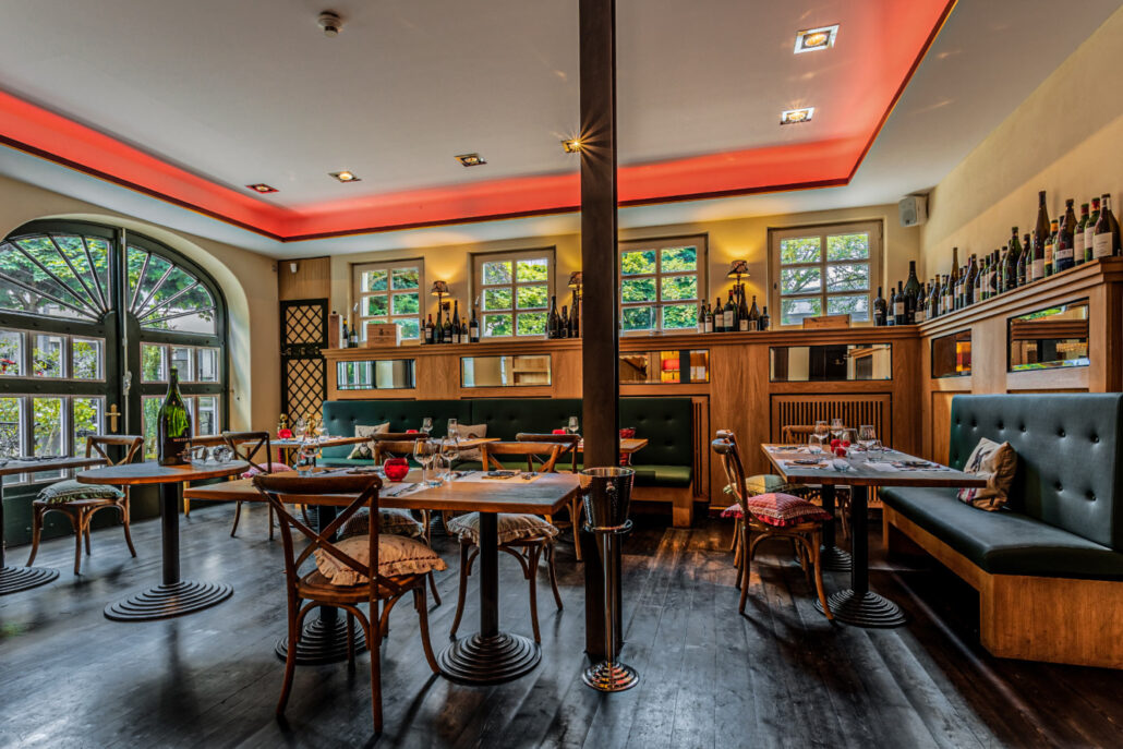 You can celebrate your wedding in comfort at the Redüttchen in Bonn