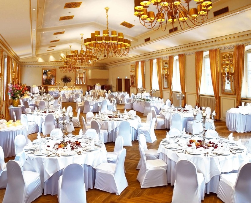 Wedding location in NRW: Celebrate your wedding in an exceptionally atmospheric setting in the ballroom of the beautiful Wolkenburg